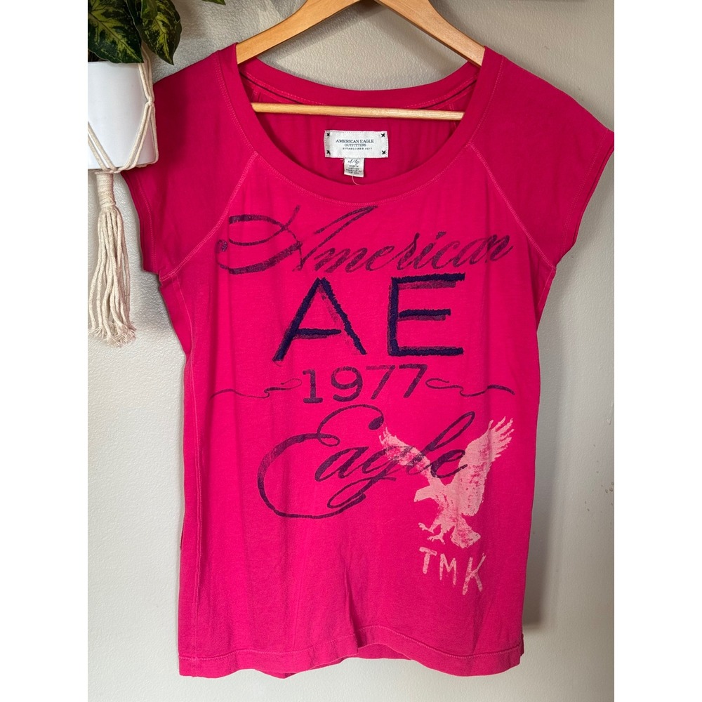 Vintage/Y2K-era American Eagle Outfitters Pink Graphic Tee Embroidered Eagle XL